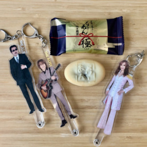 THE ALFEEのお菓子「メリーあん」