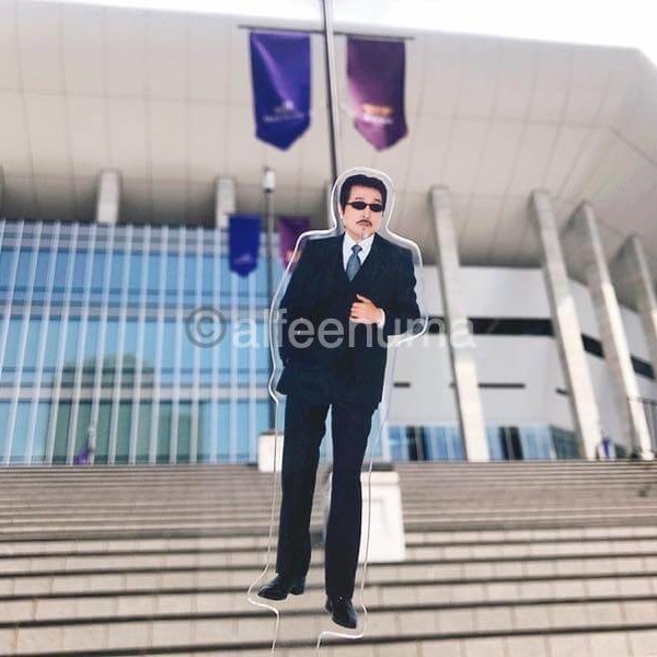 Kアリーナとアルフィー桜井さん